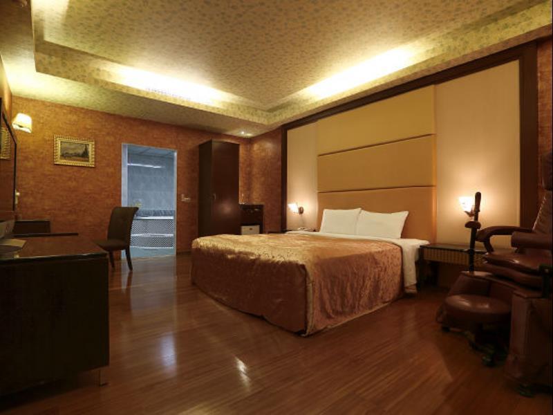 Hua Xiang Motel - Fengshan Kaohsiung Dış mekan fotoğraf