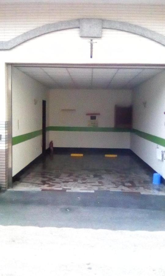 Hua Xiang Motel - Fengshan Kaohsiung Dış mekan fotoğraf